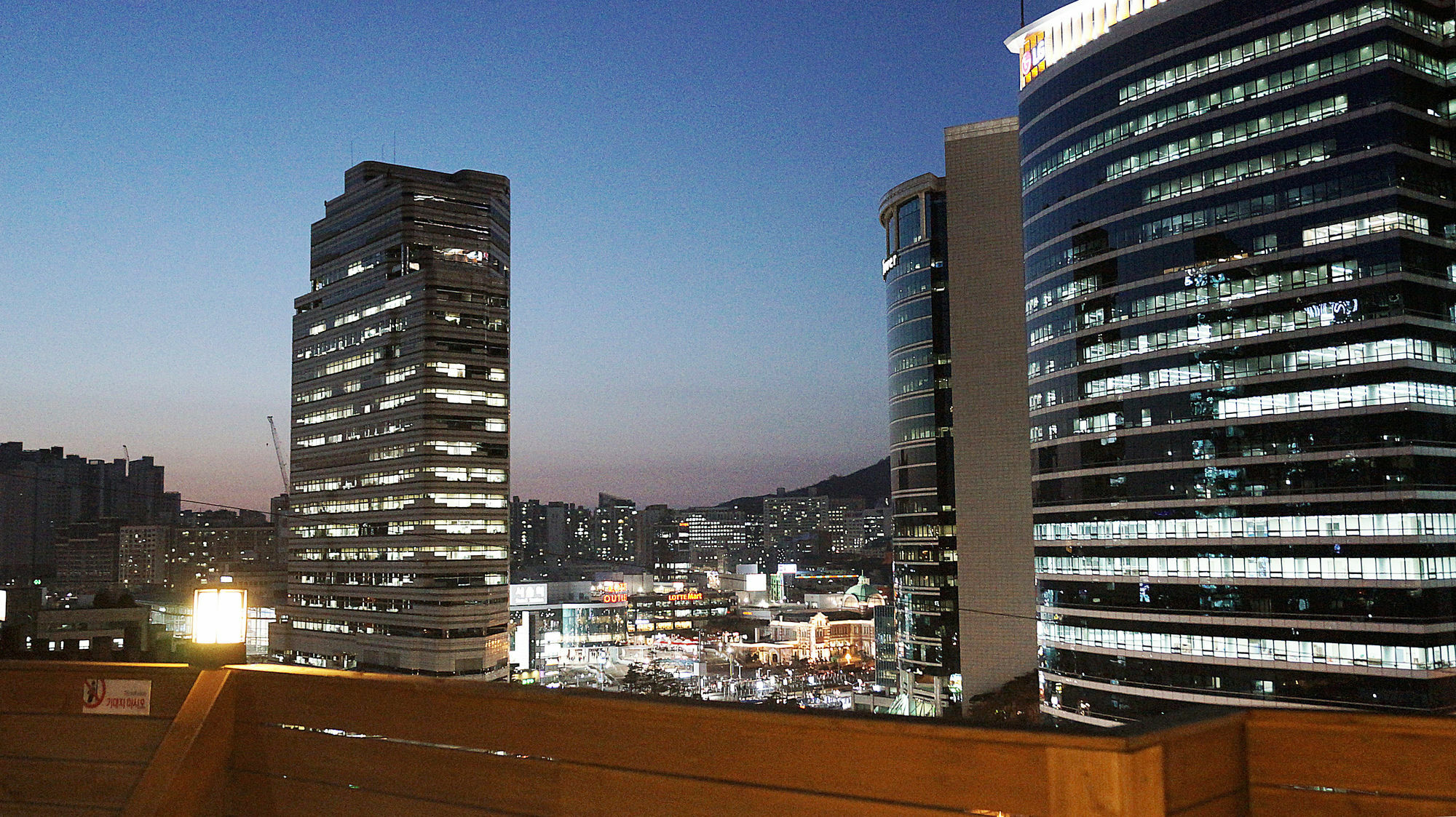 Majung Haus Seoul Station Hotell Exteriör bild